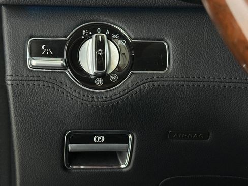 Used 2013 Mercedes-Benz CL 550 4MATIC w/ Sport Pkg image 64