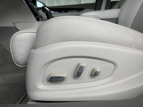 Used 2013 Cadillac XTS Platinum image 20