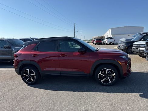 Used 2022 Chevrolet TrailBlazer RS image 1