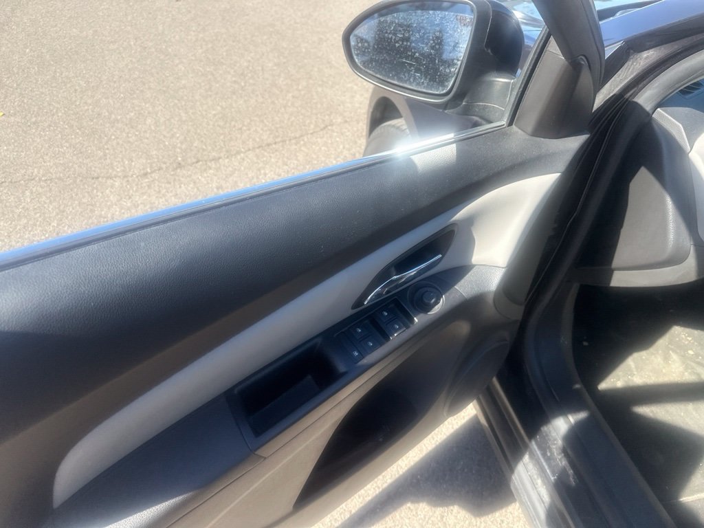 Used 2014 Chevrolet Cruze LT FWD image 22