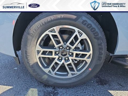 New 2026 Ford Expedition Active RWD image 37