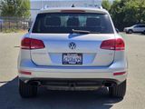 Used 2013 Volkswagen Touareg VR6 image 5
