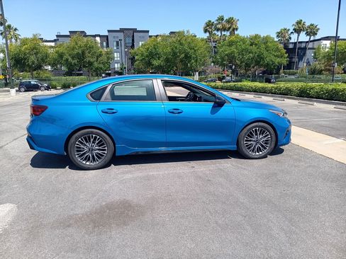 Used 2023 Kia Forte GT-Line FWD image 4