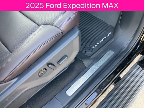 New 2025 Ford Expedition Max Platinum w/ Platinum Ultimate Package AWD/4WD image 14