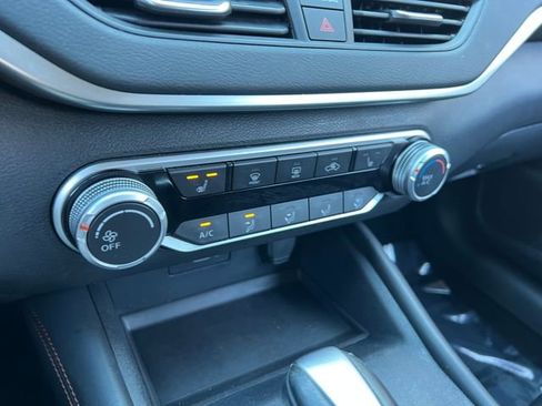 Used 2019 Nissan Altima 2.5 SR w/ SR Premium Package image 25