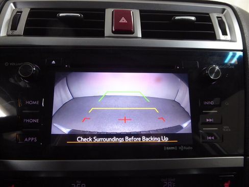 Used 2017 Subaru Outback 2.5i Premium image 15