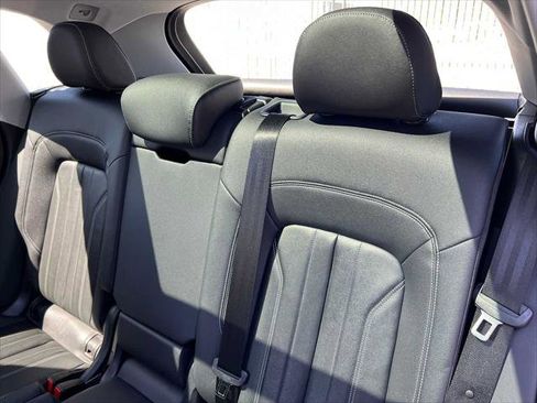 Used 2024 Audi Q5 2.0T Premium w/ Convenience Package image 46