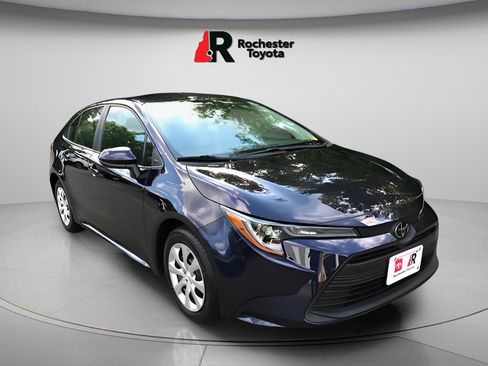 Certified 2024 Toyota Corolla LE FWD image 1