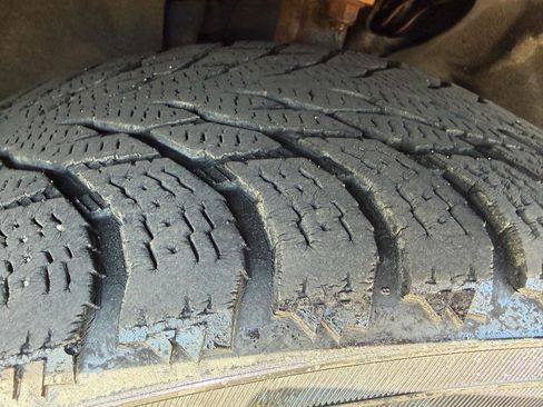 Used 2011 Jeep Grand Cherokee Laredo AWD/4WD image 10