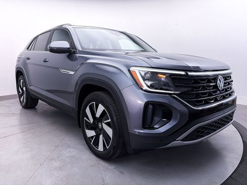 Used 2024 Volkswagen Atlas Cross Sport SE AWD/4WD image 10