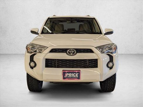 Used 2016 Toyota 4Runner SR5 image 2