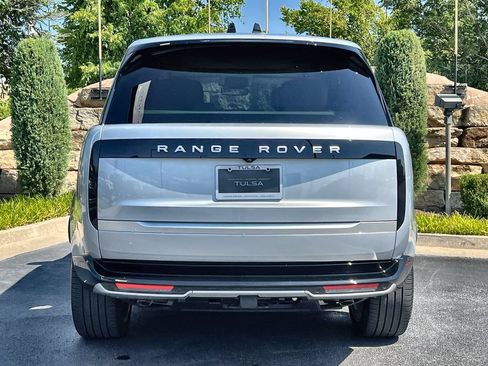 Certified 2025 Land Rover Range Rover Long Wheelbase Autobiography AWD/4WD image 4