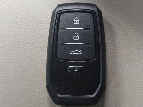 Used 2020 Kia Sorento SX AWD/4WD image 32