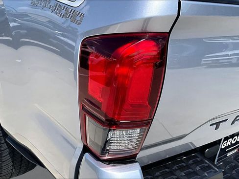 Used 2020 Toyota Tacoma SR w/ SR Convenience Package RWD image 27
