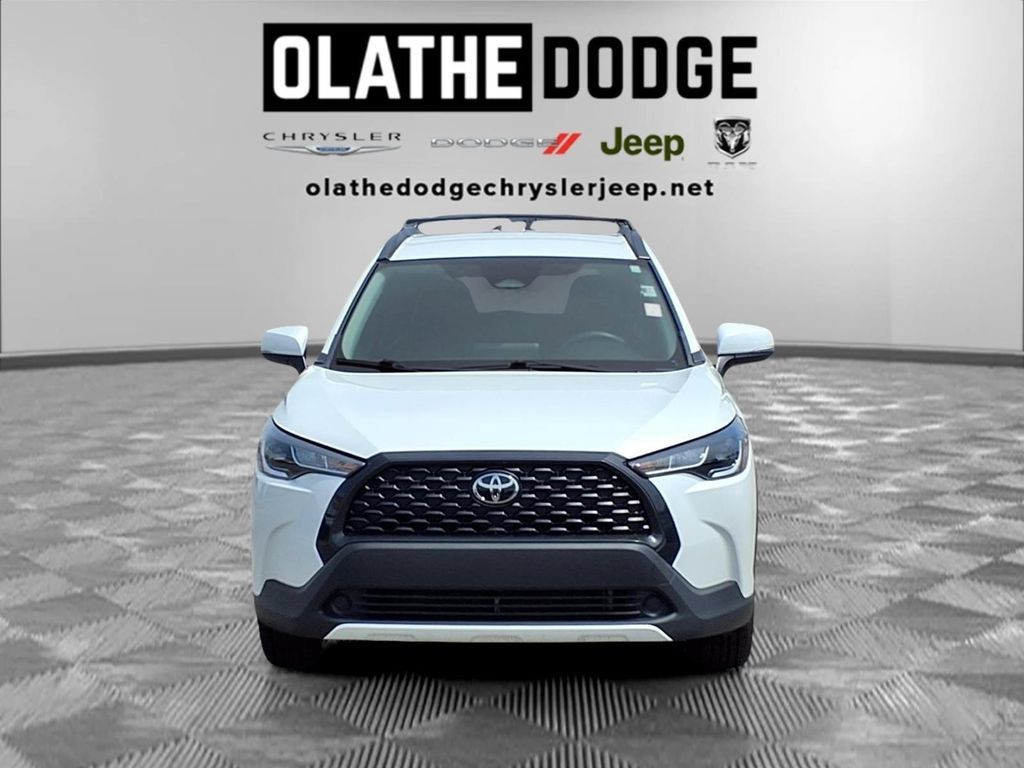 Used 2024 Toyota Corolla Cross LE AWD/4WD image 29