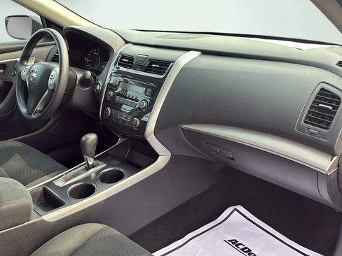 Used 2015 Nissan Altima 2.5 S FWD image 34