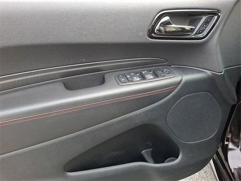 Certified 2024 Dodge Durango GT image 13