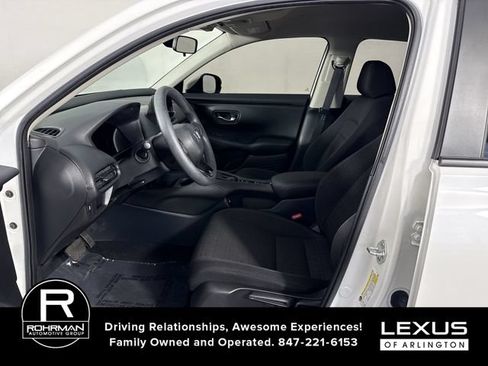 Used 2023 Honda HR-V LX image 4