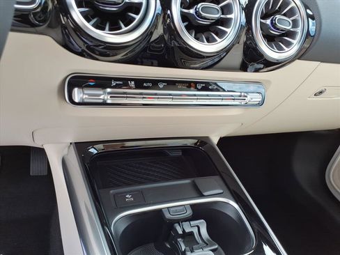 Used 2026 Mercedes-Benz GLA 250 4MATIC image 18