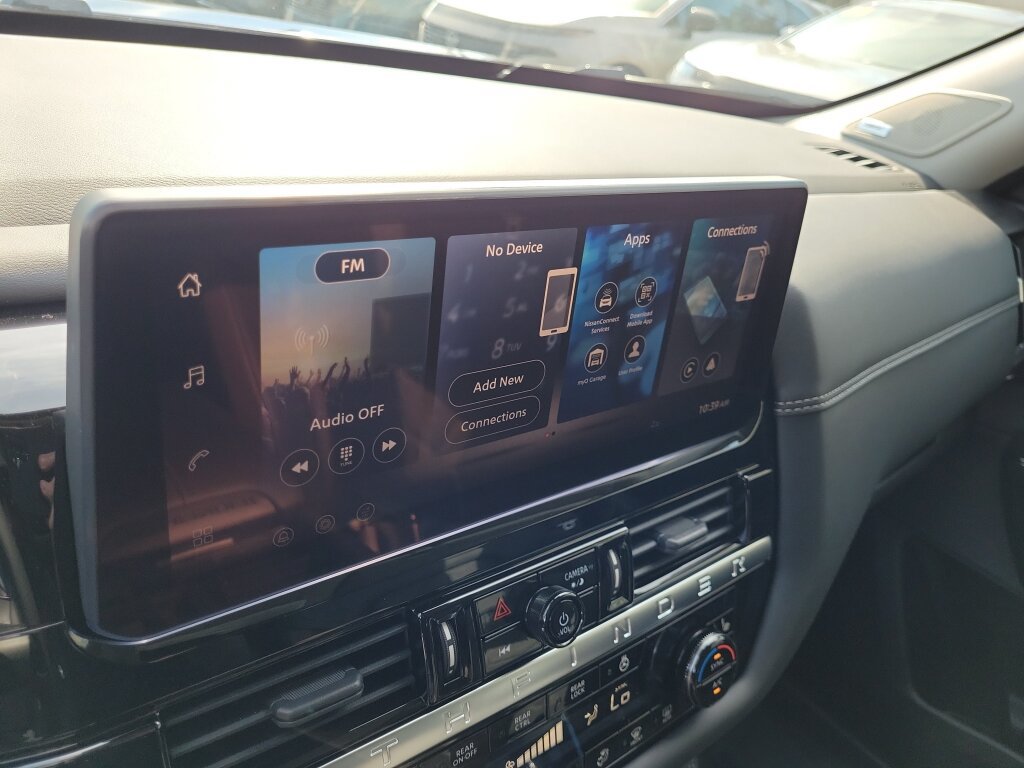New 2026 Nissan Pathfinder Platinum FWD image 30