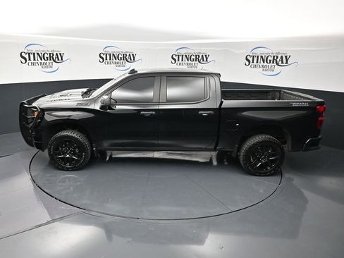 Used 2025 Chevrolet Silverado 1500 Custom Trail Boss w/ Midnight Edition AWD/4WD image 15