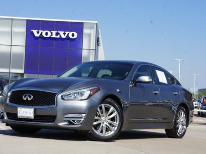 Used 2019 INFINITI Q70 Luxe