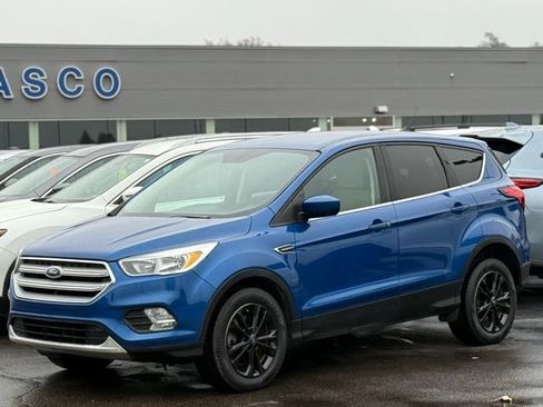 Certified 2019 Ford Escape SE image 34