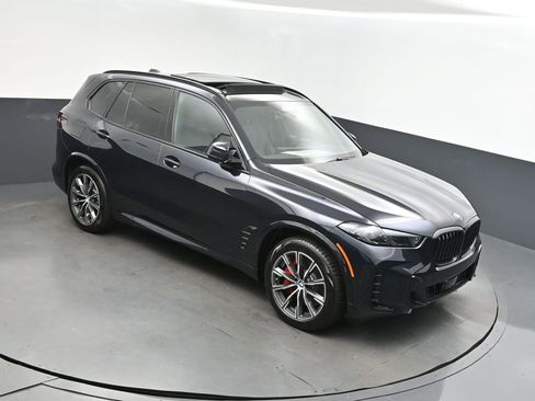 Certified 2026 BMW X5 xDrive50e w/ M Sport Package AWD/4WD image 36