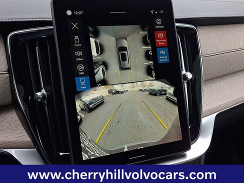 New 2026 Volvo XC90 B6 Plus w/ Protection Package Premier image 12