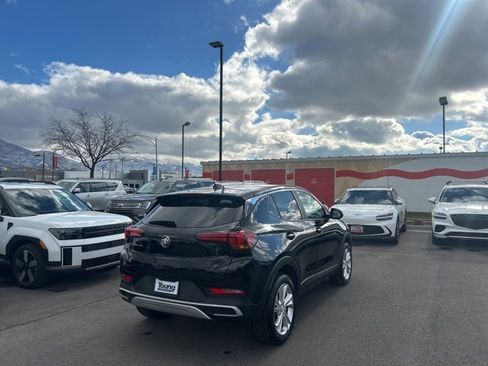 Used 2022 Buick Encore GX Preferred w/ Cold Weather Comfort Package image 5