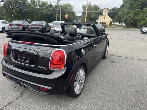Used 2019 MINI Cooper S FWD image 6