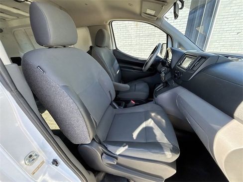 Used 2015 Chevrolet City Express LT w/ Technology Package image 27