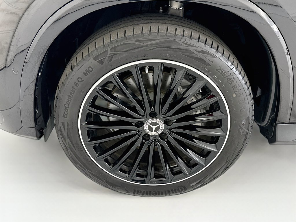 Certified 2026 Mercedes-Benz GLC 300 image 29