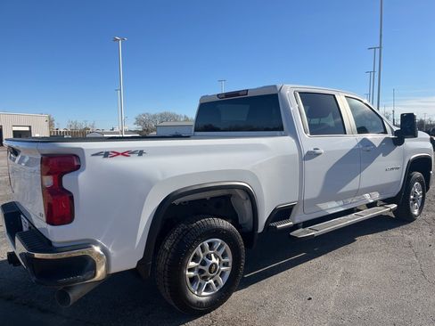 Used 2024 Chevrolet Silverado 2500 LT image 5