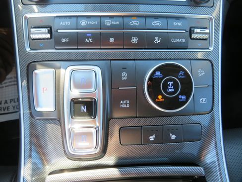 Used 2023 Hyundai Santa Fe SEL w/ Premium Package image 33