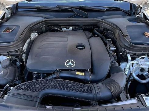 Used 2021 Mercedes-Benz GLC 300 4MATIC image 10