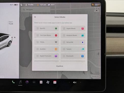 Used 2021 Tesla Model 3 Standard Range Plus image 29