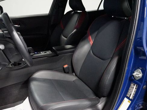 Certified 2025 Toyota Prius Plug-In Hybrid FWD image 25