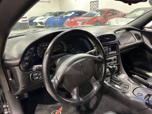 Used 1999 Chevrolet Corvette Convertible w/ Performance Handling Pkg image 10