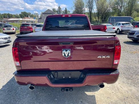 Used 2018 RAM 1500 Express w/ Express Value Package AWD/4WD image 6