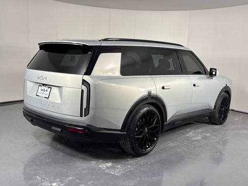New 2027 Kia Telluride S image 4
