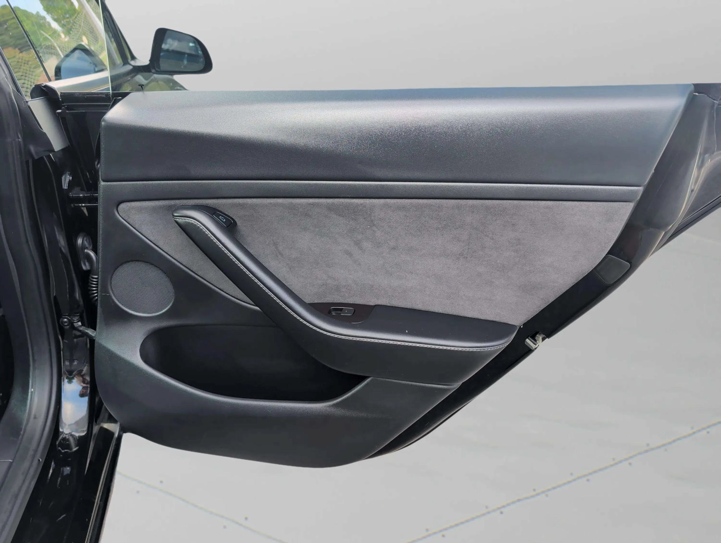 Used 2022 Tesla Model 3 Standard Range RWD image 36