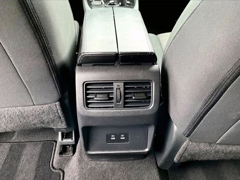 Used 2024 Nissan Rogue SV image 14