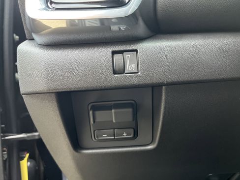 New 2026 GMC Canyon Elevation w/ Convenience Package image 26