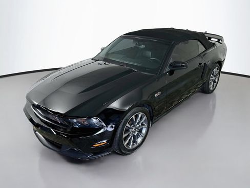 Used 2011 Ford Mustang GT Premium w/ Electronics Pkg RWD image 39