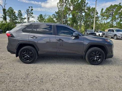 Used 2024 Toyota RAV4 LE FWD image 3