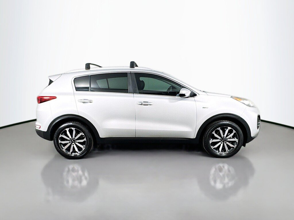 Used 2018 Kia Sportage EX AWD/4WD image 6
