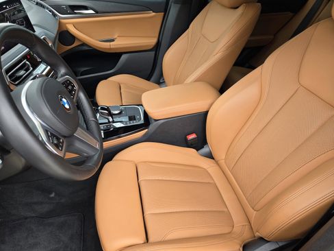 Used 2024 BMW X4 xDrive30i w/ M Sport Package AWD/4WD image 10