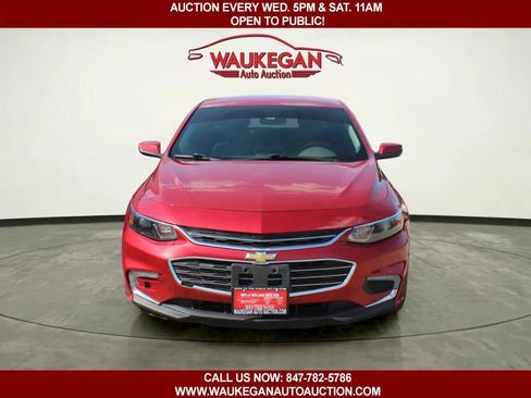 Used 2016 Chevrolet Malibu LT FWD image 2
