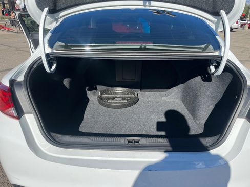 Used 2015 Chrysler 200 Limited w/ Convenience Group image 34